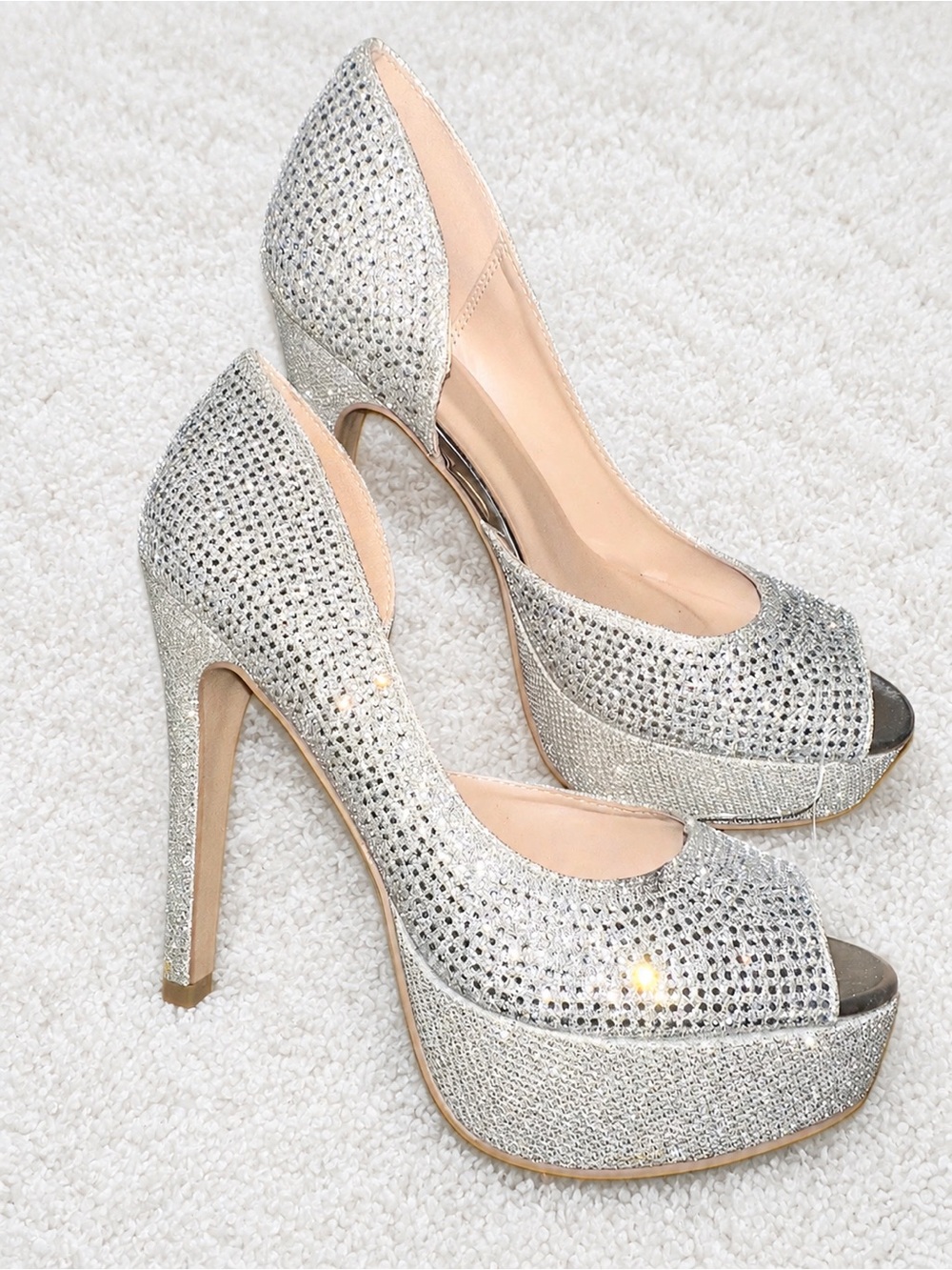Speed Limit 98 Silver Rhinestone Platform Peep Toe Stiletto Heels 6.5